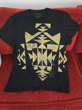 American Eagle Outfitters Black T-Shirt with Yellow Geometric Print